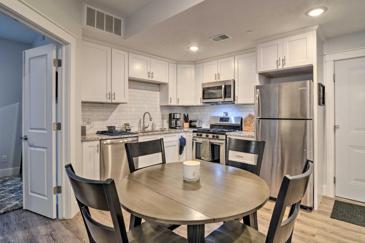 Modern Traverse City Condo About 1 Mi To Bay! 外观 照片