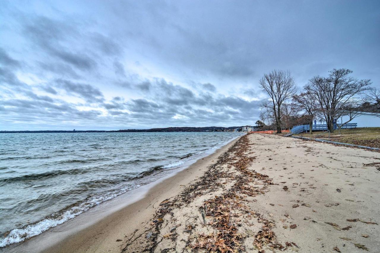 Modern Traverse City Condo About 1 Mi To Bay! 外观 照片